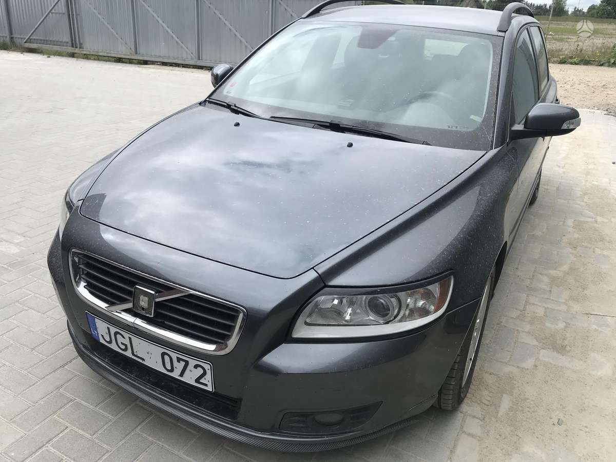Volvo V50 dalimis