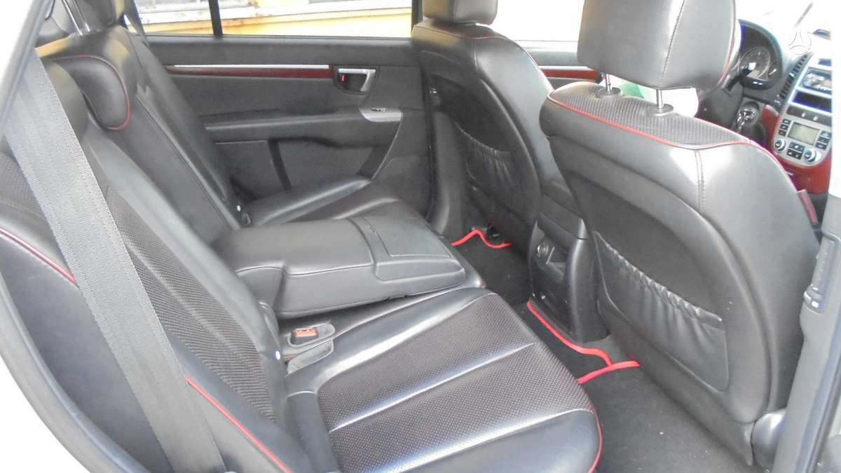 Hyundai Santa Fe for parts