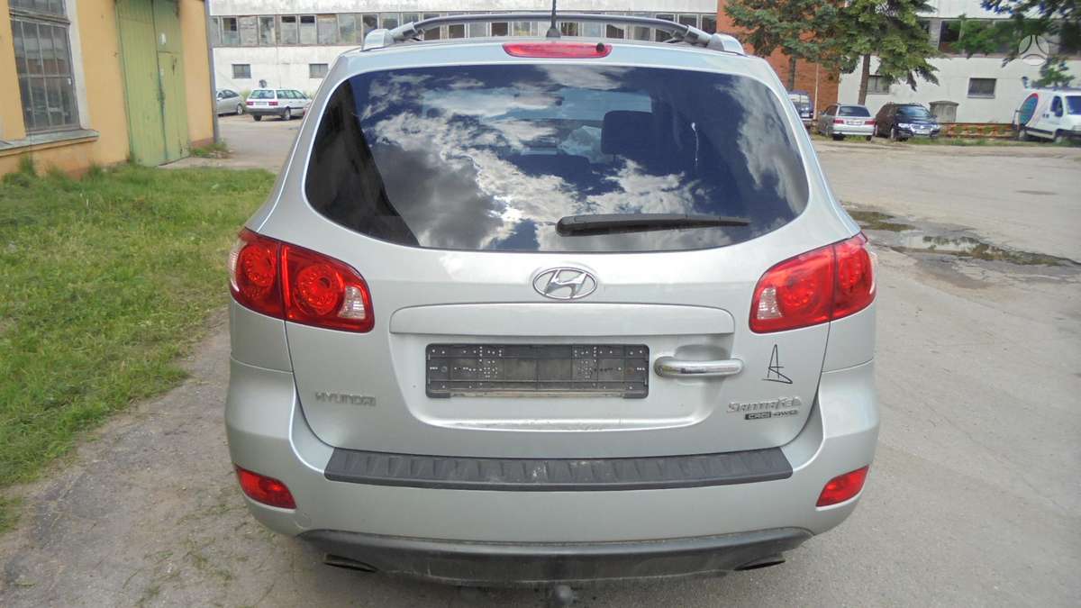 Hyundai Santa Fe for parts
