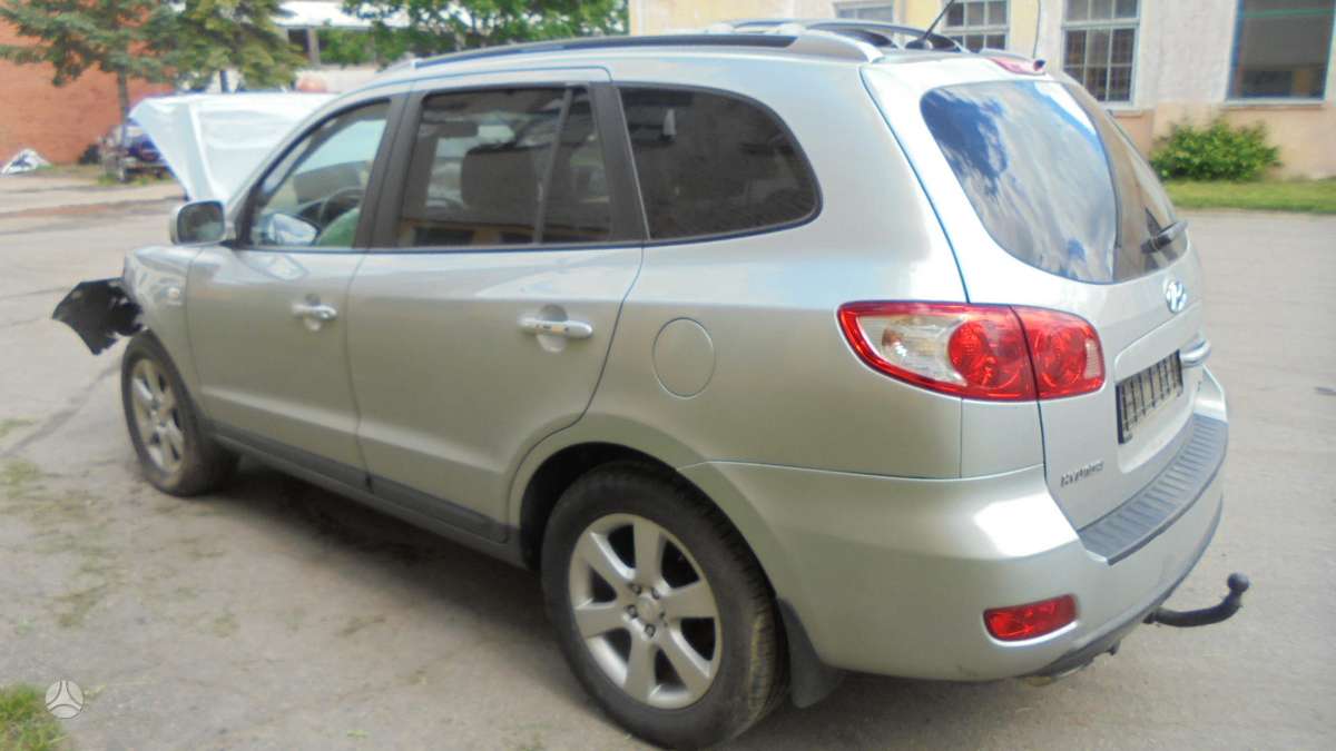 Hyundai Santa Fe for parts