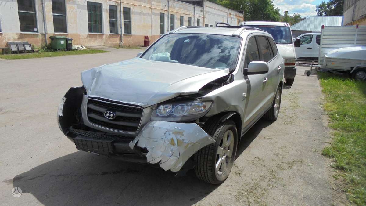 Hyundai Santa Fe for parts