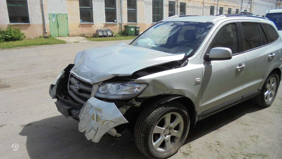 Hyundai Santa Fe for parts