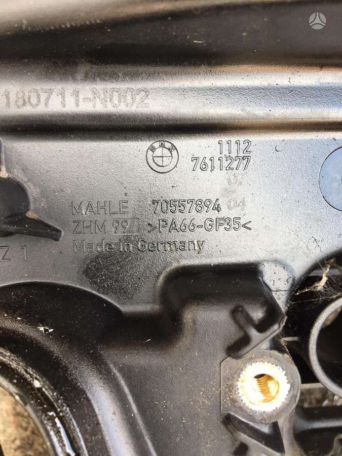 BMW 118 variklio detalės