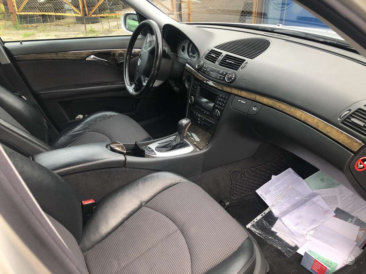 Mercedes-Benz E klasė по частям
