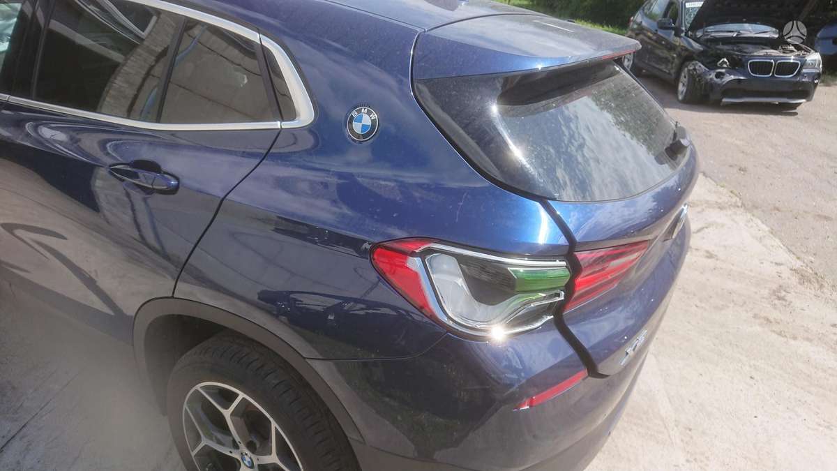 BMW X2