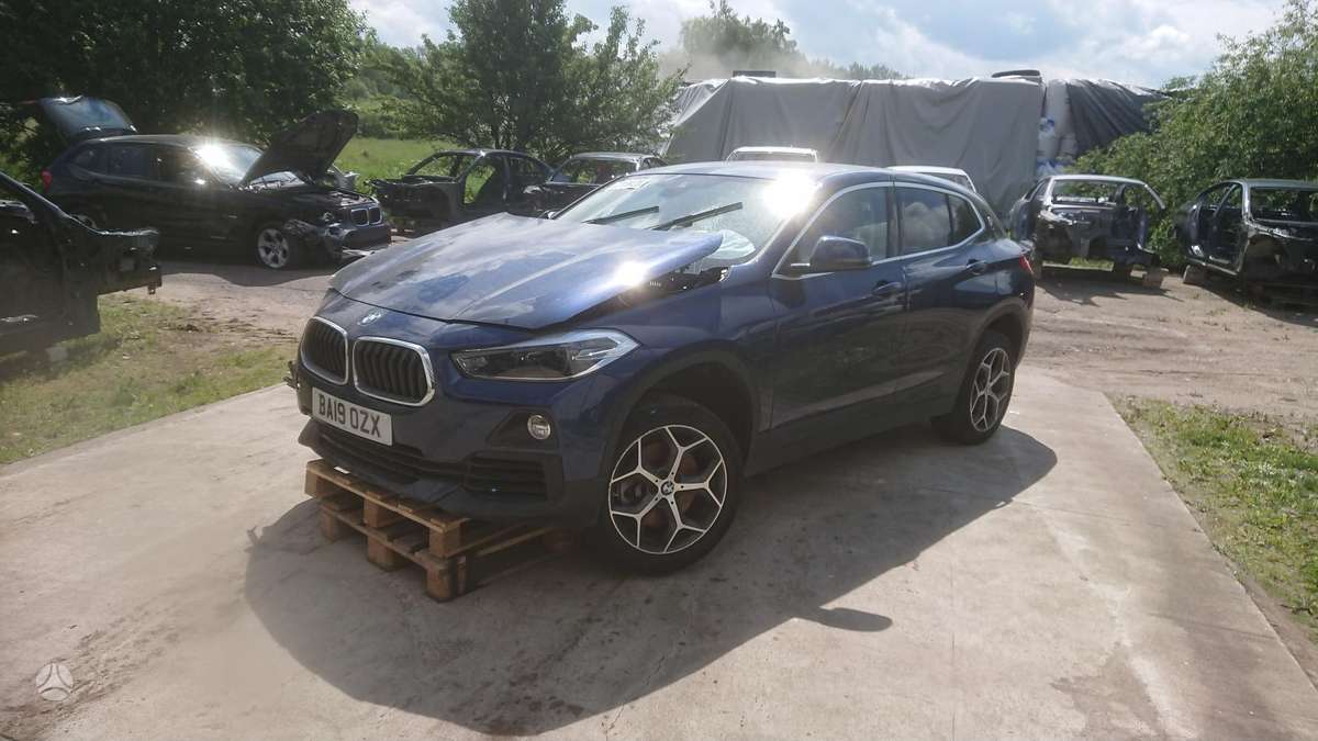 BMW X2