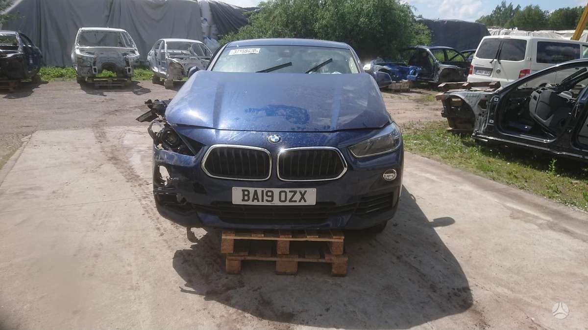 BMW X2