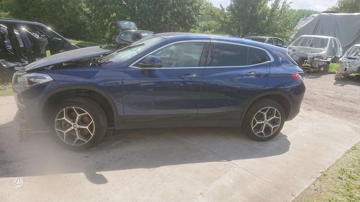 BMW X2