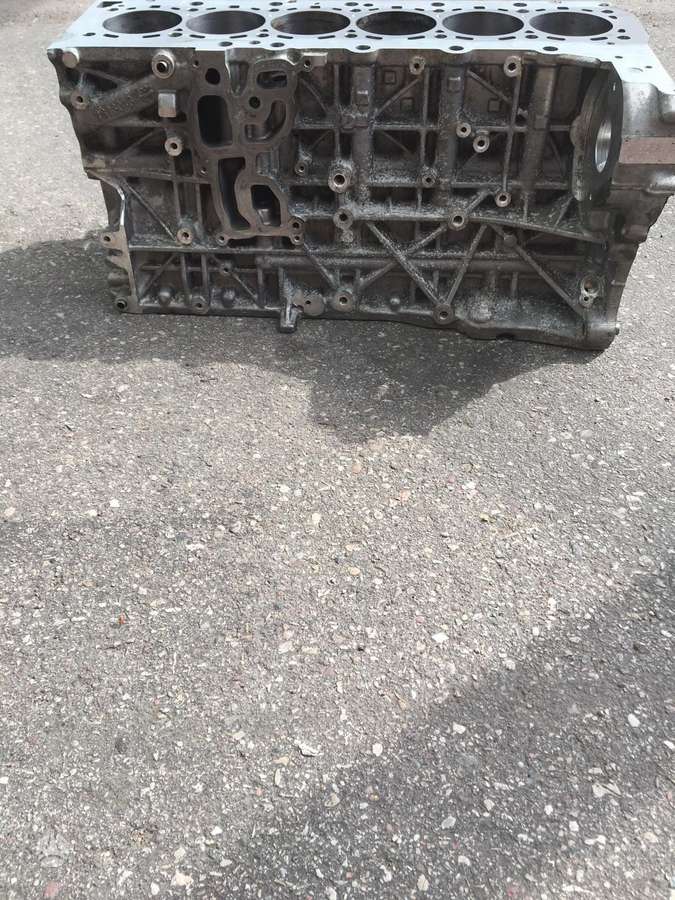 BMW 530, N57D30A, engine block, cylinder head