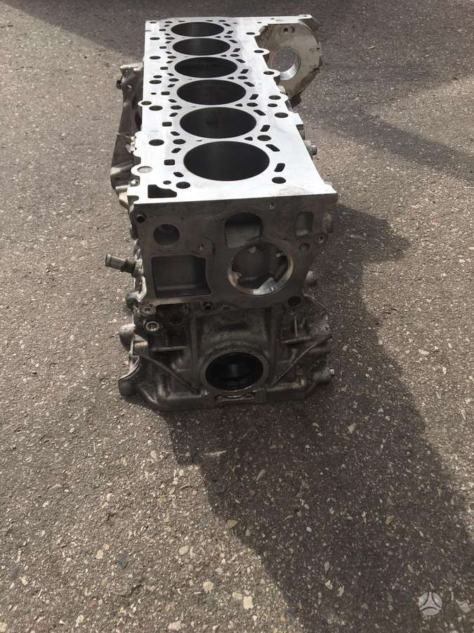 BMW 530, N57D30A, engine block, cylinder head