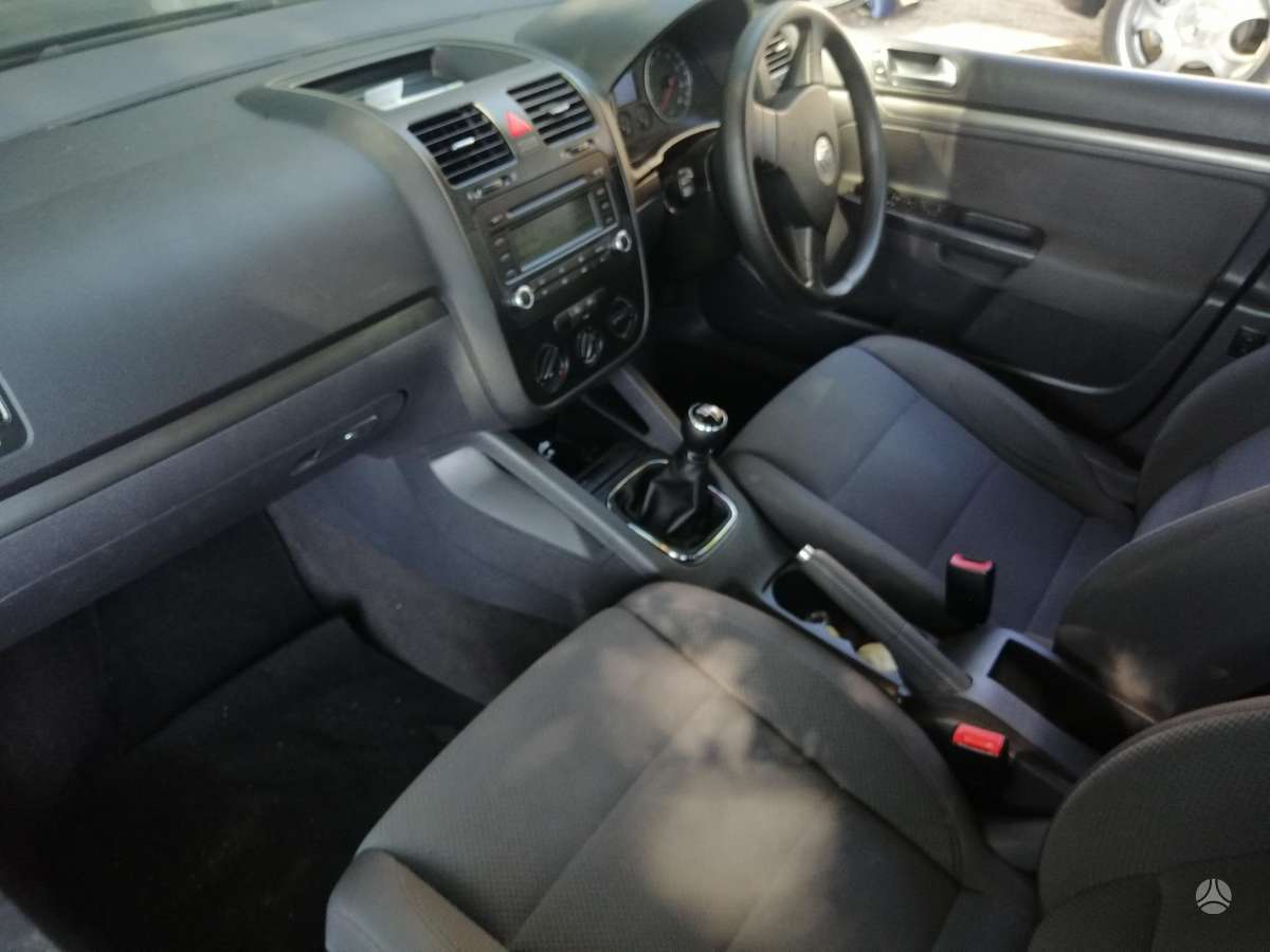 Volkswagen Golf Dalimis