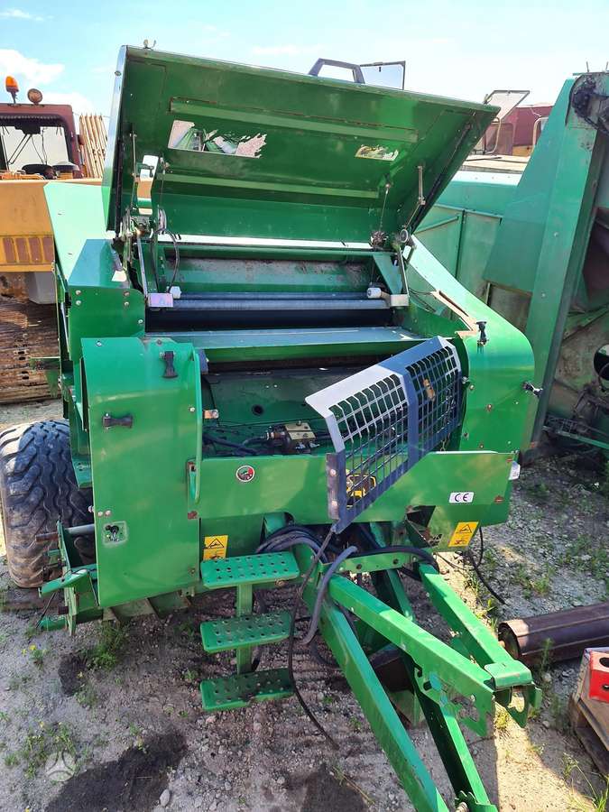 John Deere 578