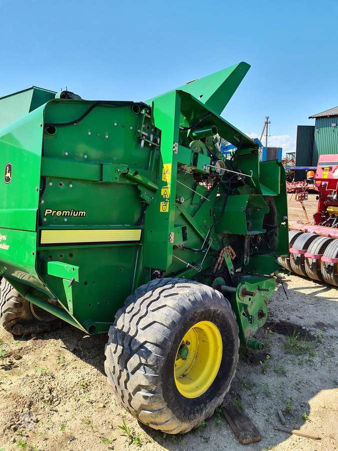 John Deere 578