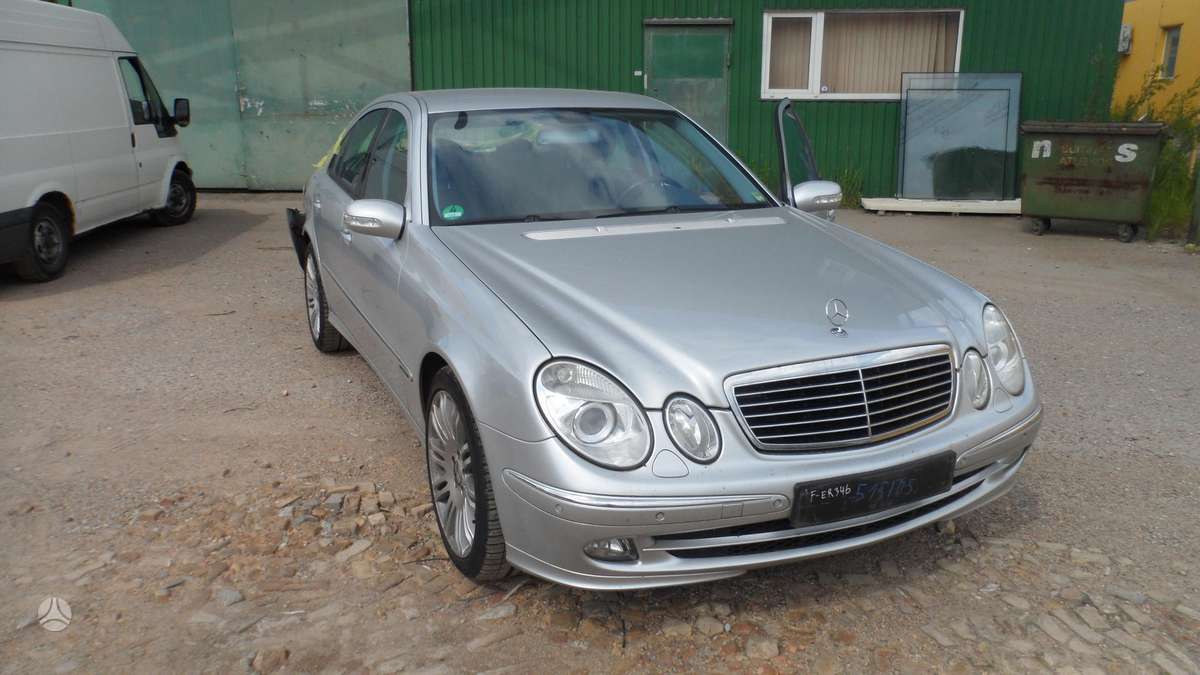 Mercedes-Benz E350 rezerves daļās