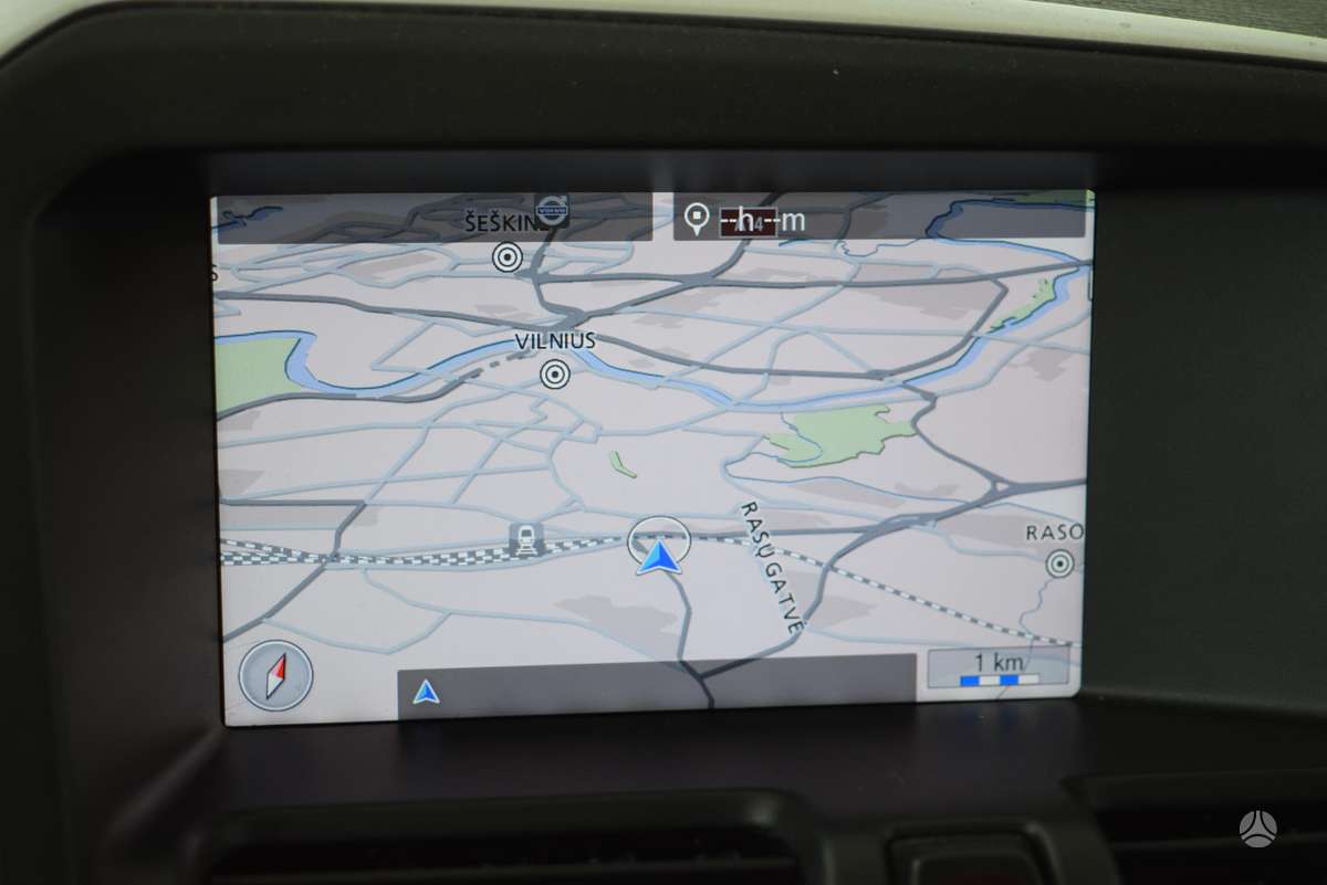 Volvo XC60, 2.4 l., off-road / crossover