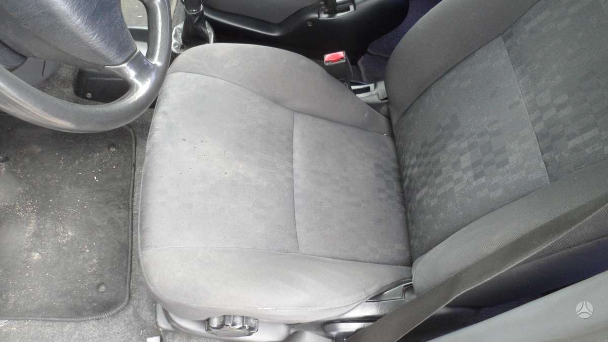 Toyota Avensis Verso по частям