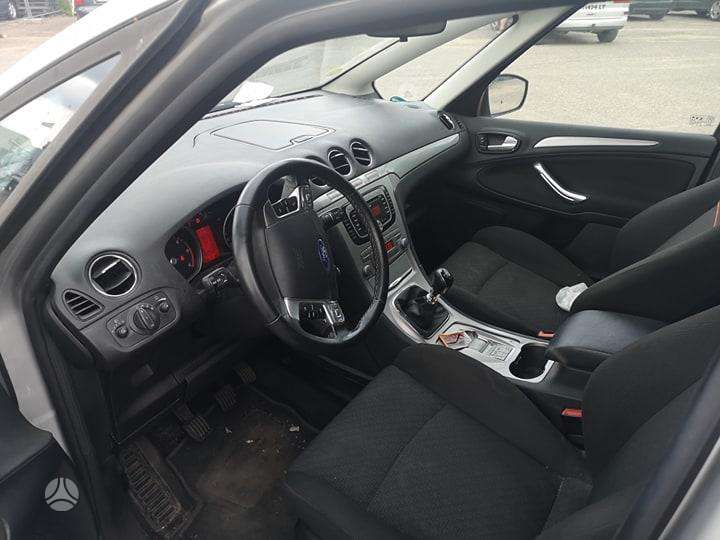 Ford S-MAX dalimis