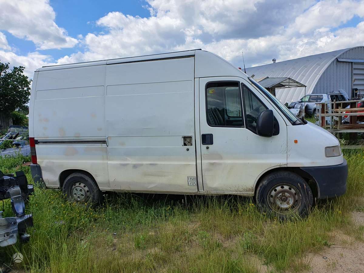 Peugeot Boxer, passenger vans
