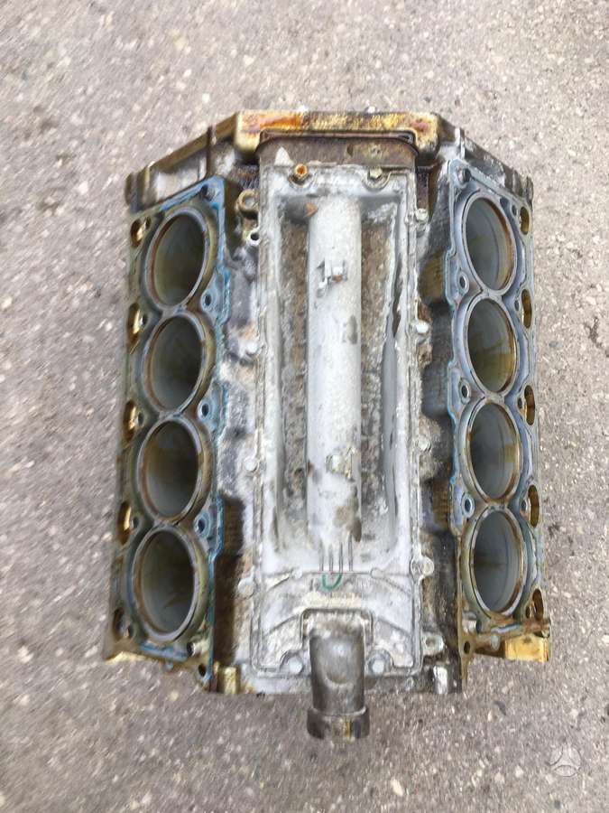 BMW 740, N62b40, variklio blokas