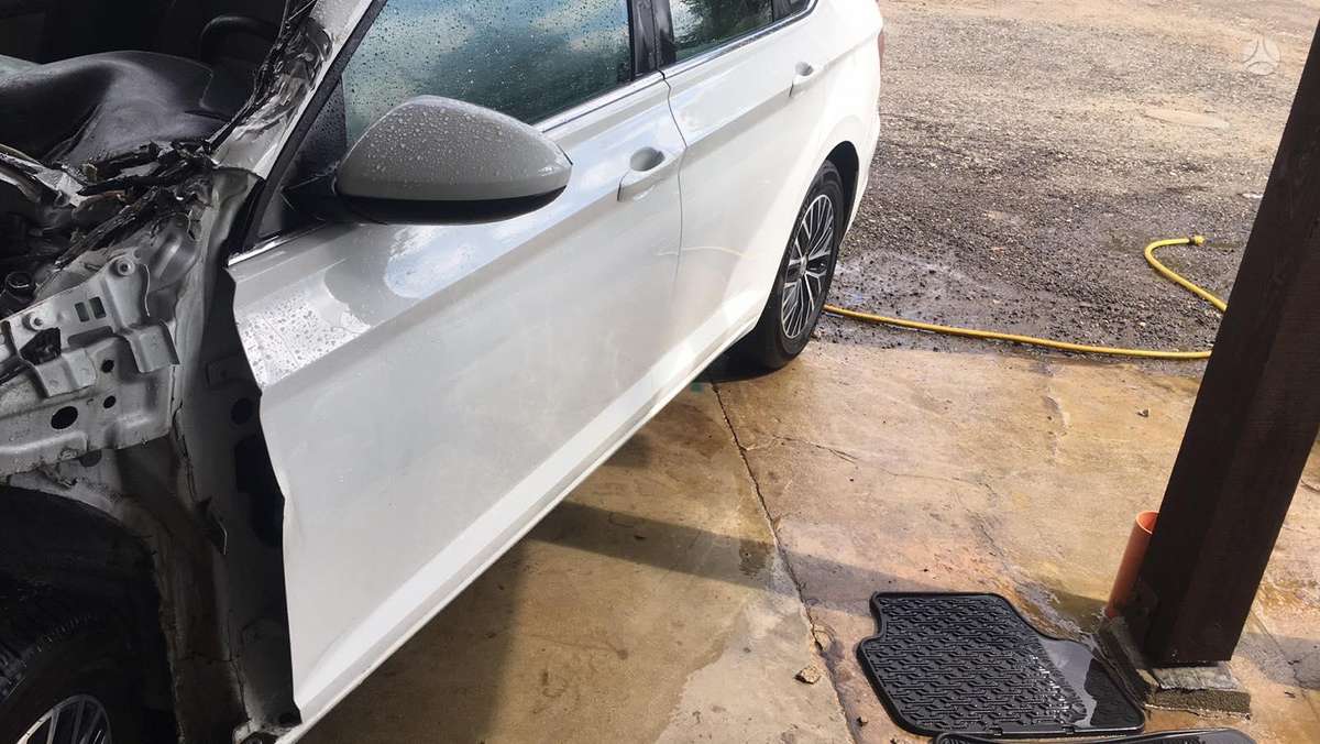 Volkswagen Jetta dalimis