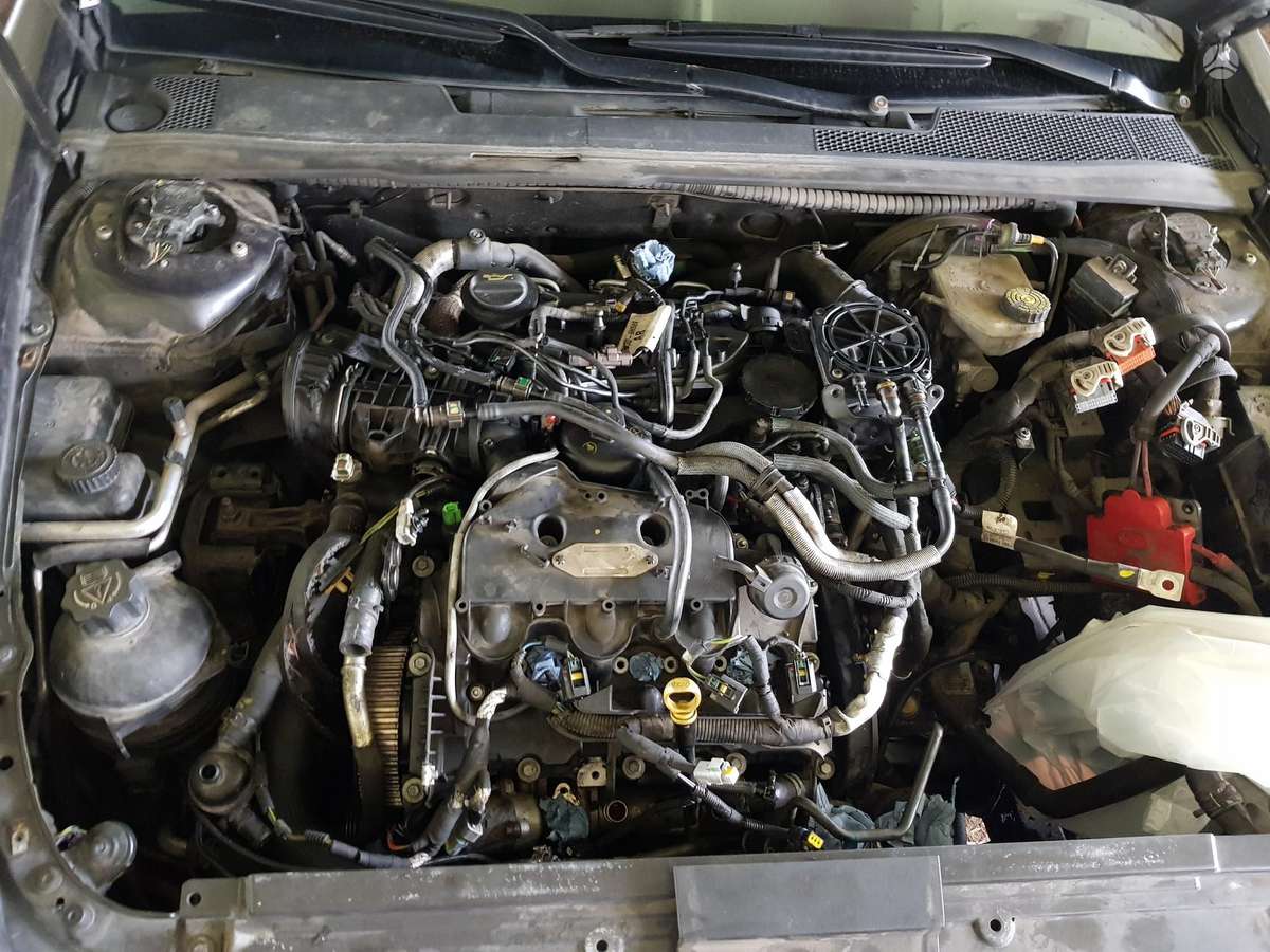 Peugeot 607 dalimis