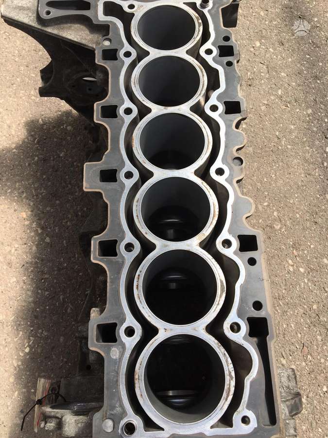 BMW 5 serija, N52B25, engine block