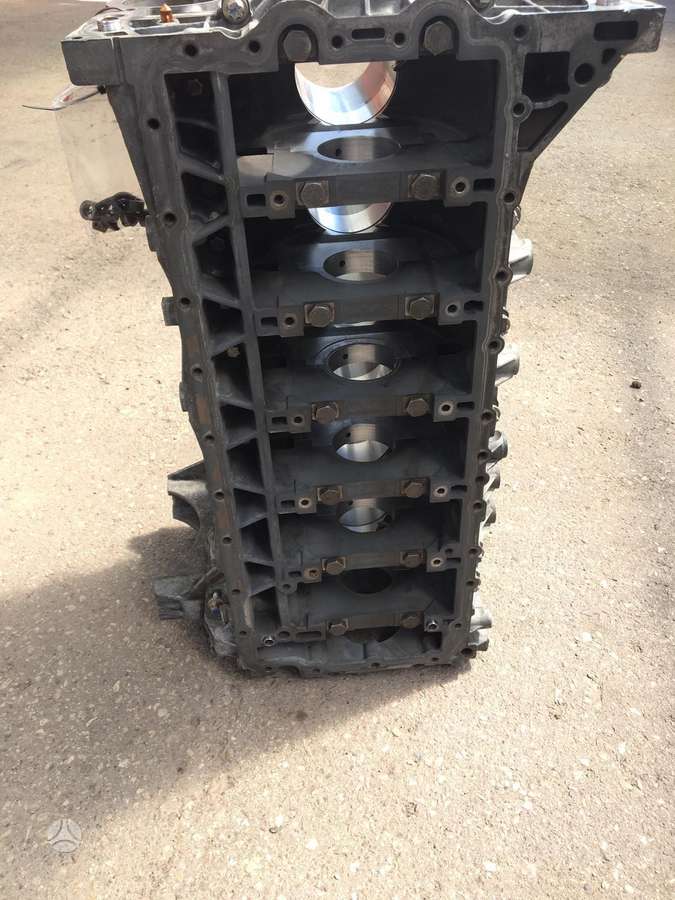 BMW 5 serija, N52B25, engine block