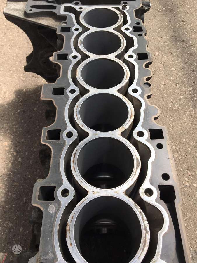 BMW 5 serija, N52B25, engine block