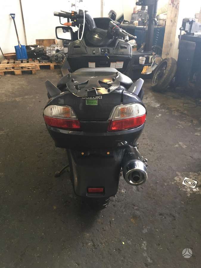 Suzuki Burgman, мотороллеры / мопеды