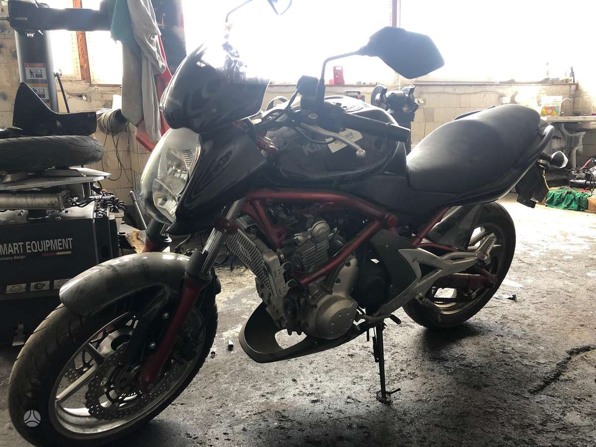 Kawasaki ER, street / classic