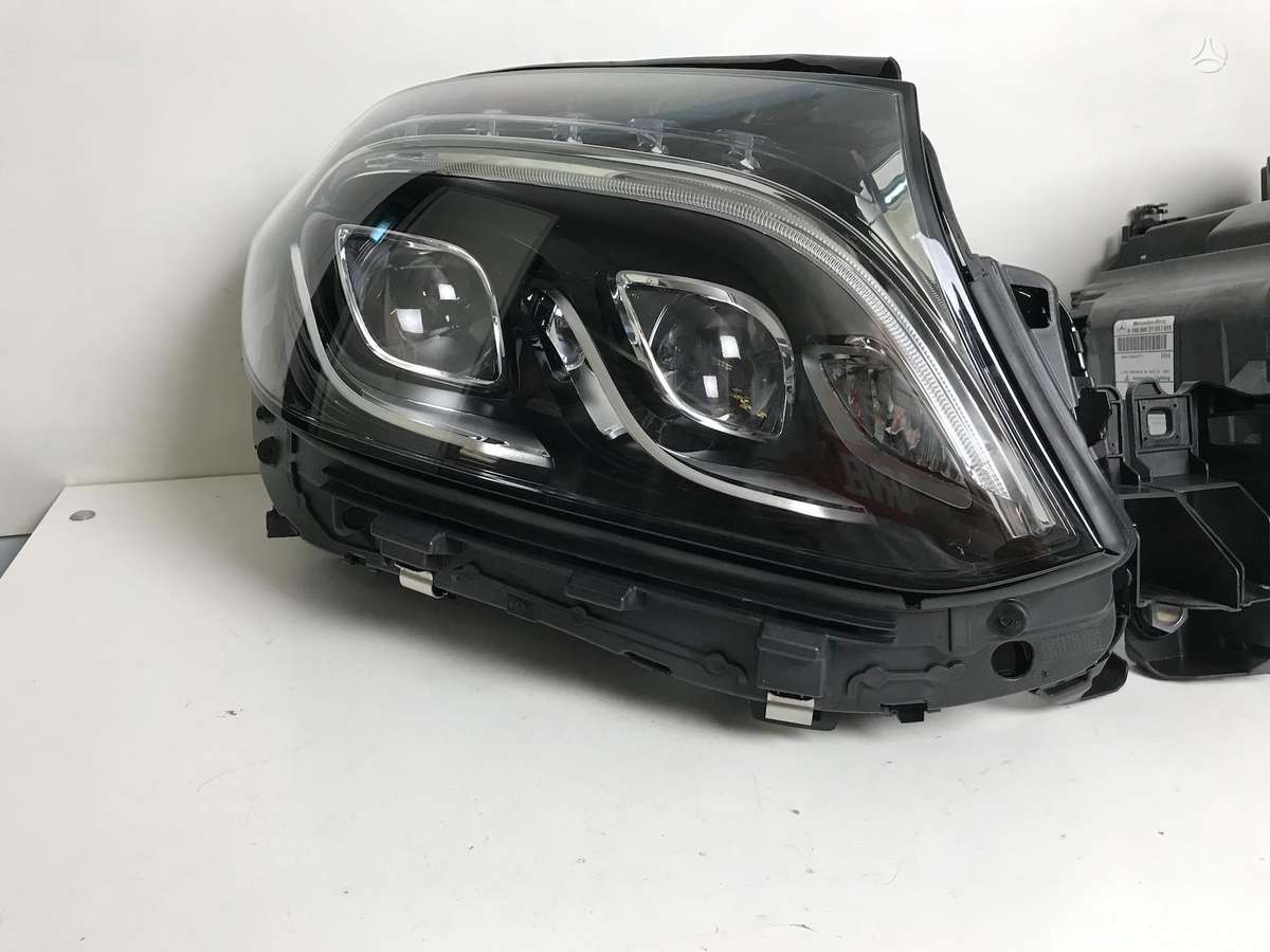 Mercedes-Benz GLS klasė lights