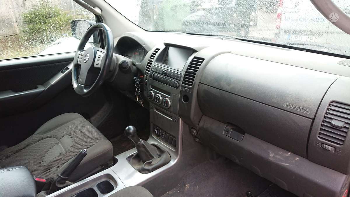 Nissan Navara dalimis
