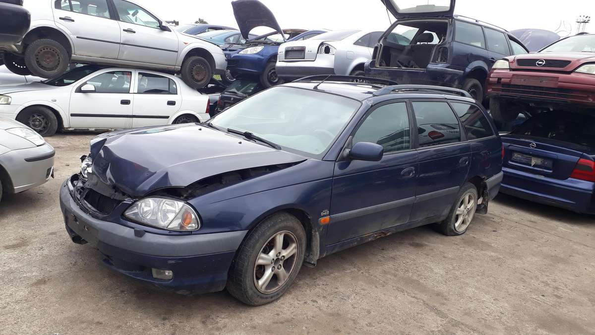 Toyota Avensis Dalimis