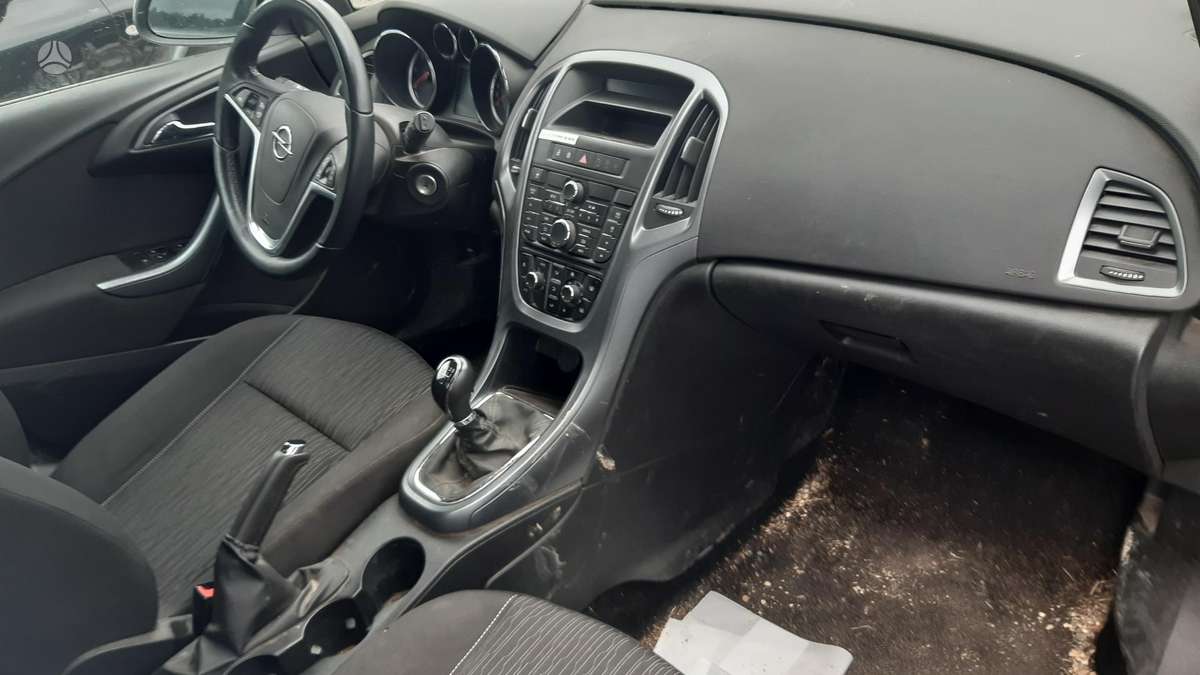 Opel Astra, 2014