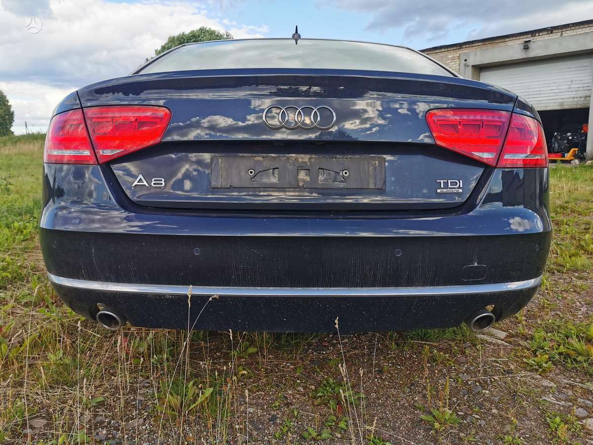 Audi A8