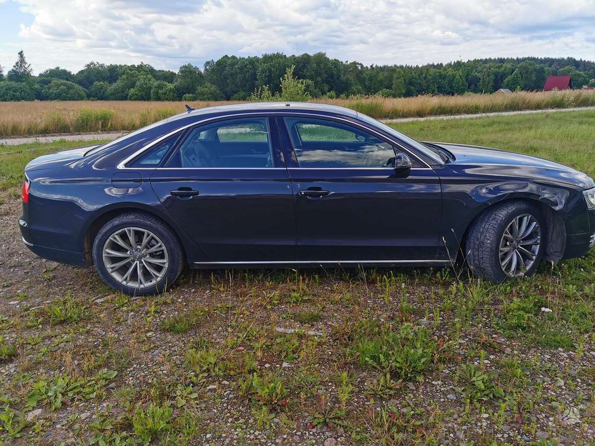 Audi A8