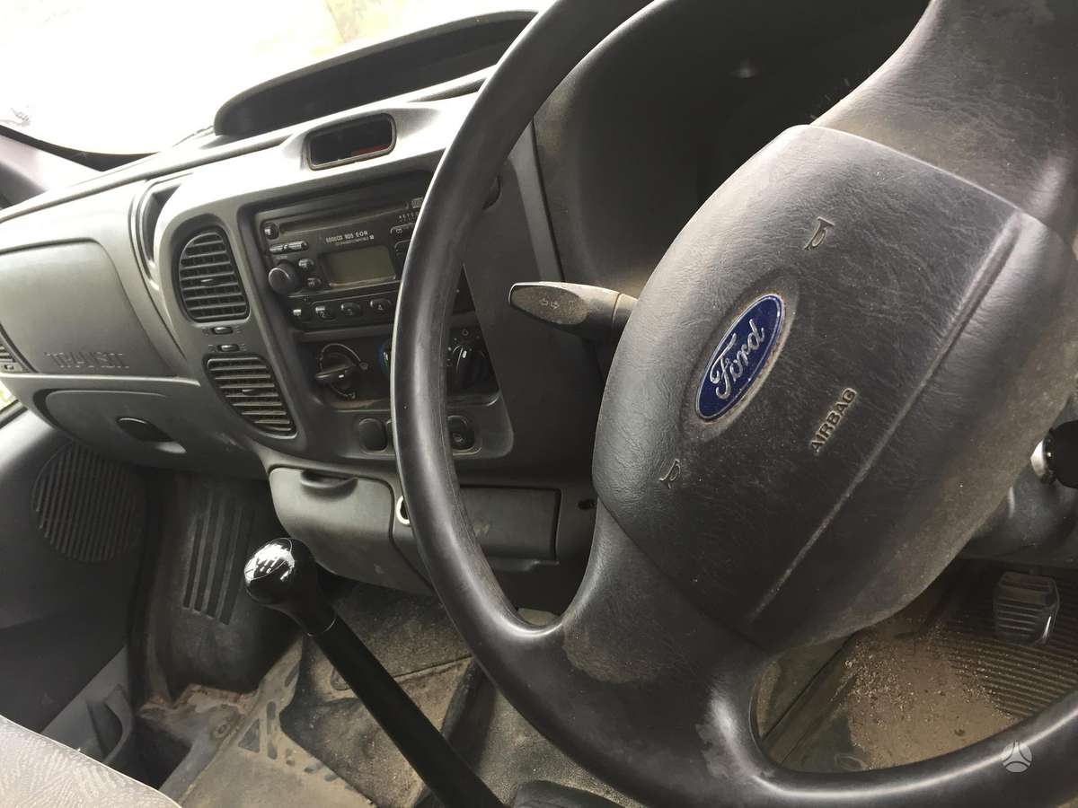 Ford Tranzit, preču