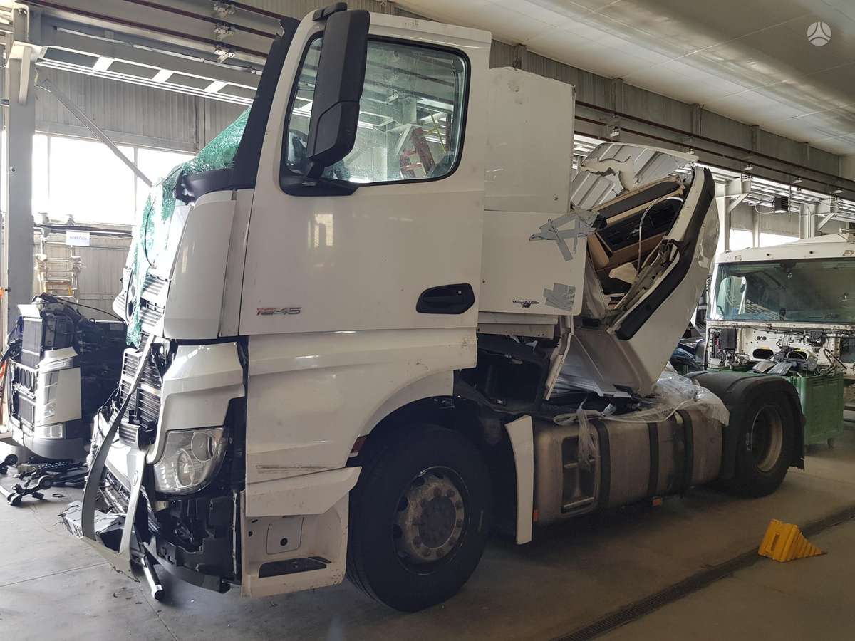 Mercedes-Benz Actros, тягачи