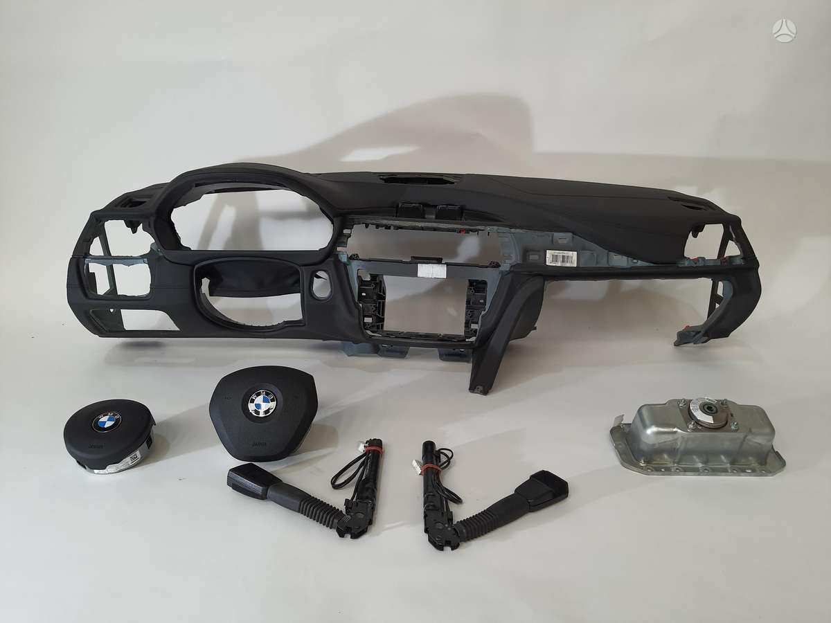 BMW M4 rezerves daļās