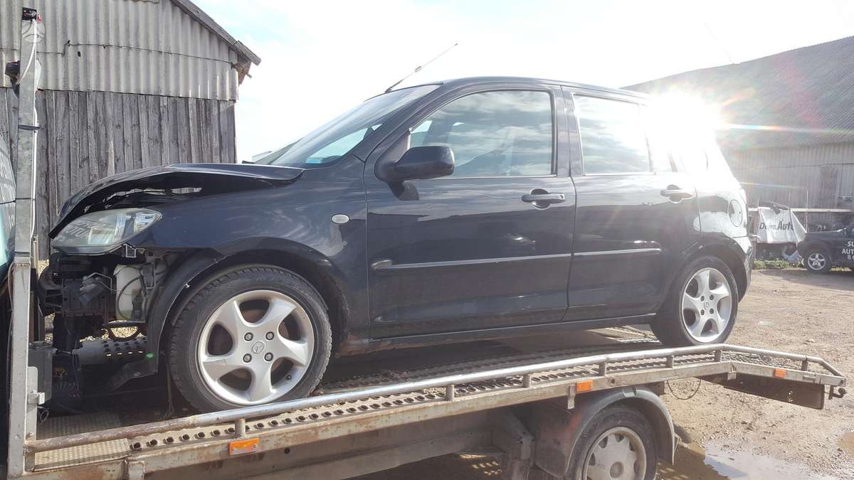 Mazda 2
