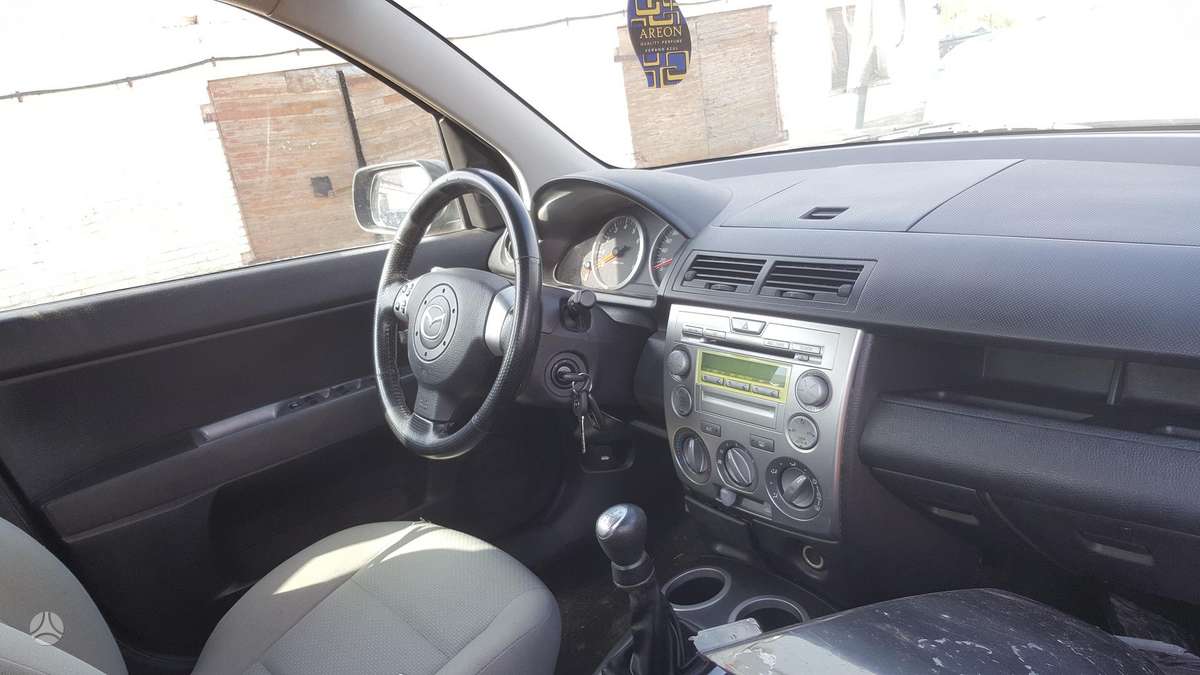 Mazda 2