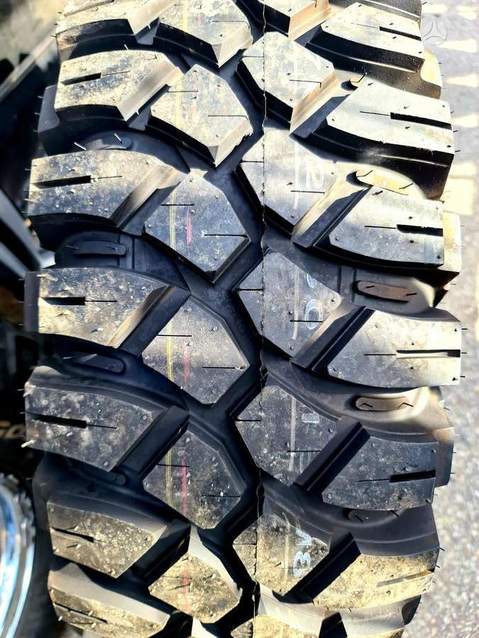 Maxxis Crepy Crawler, universalios 37/14,5 R15