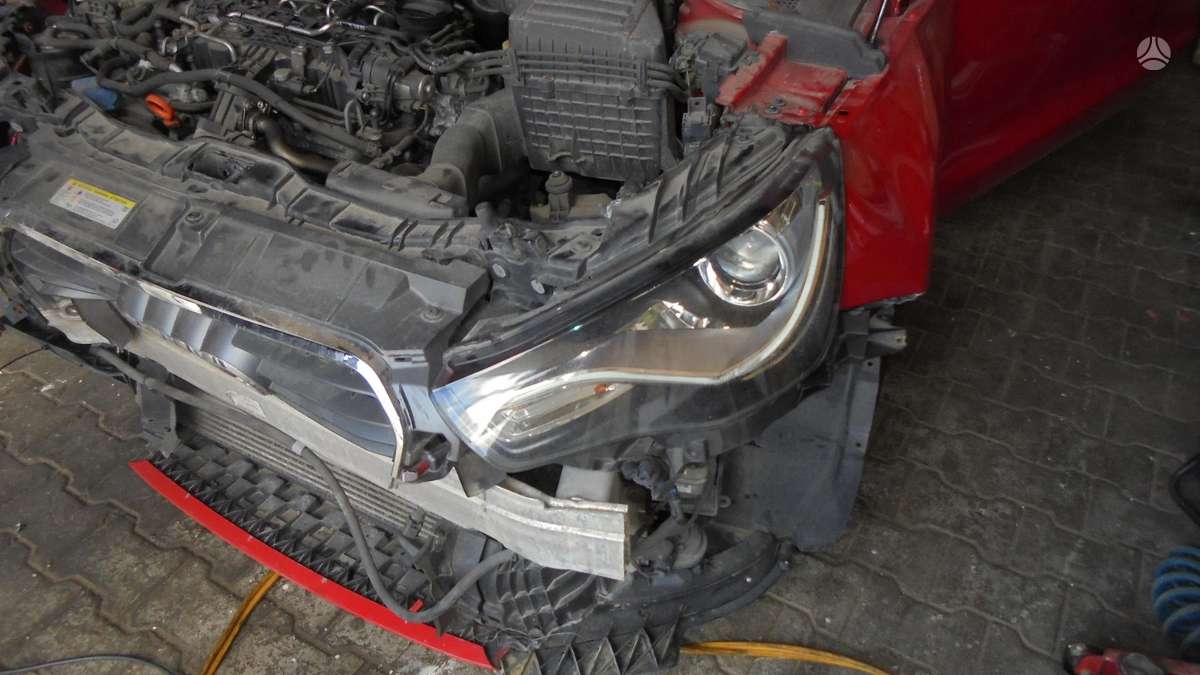 Audi A1 dalimis