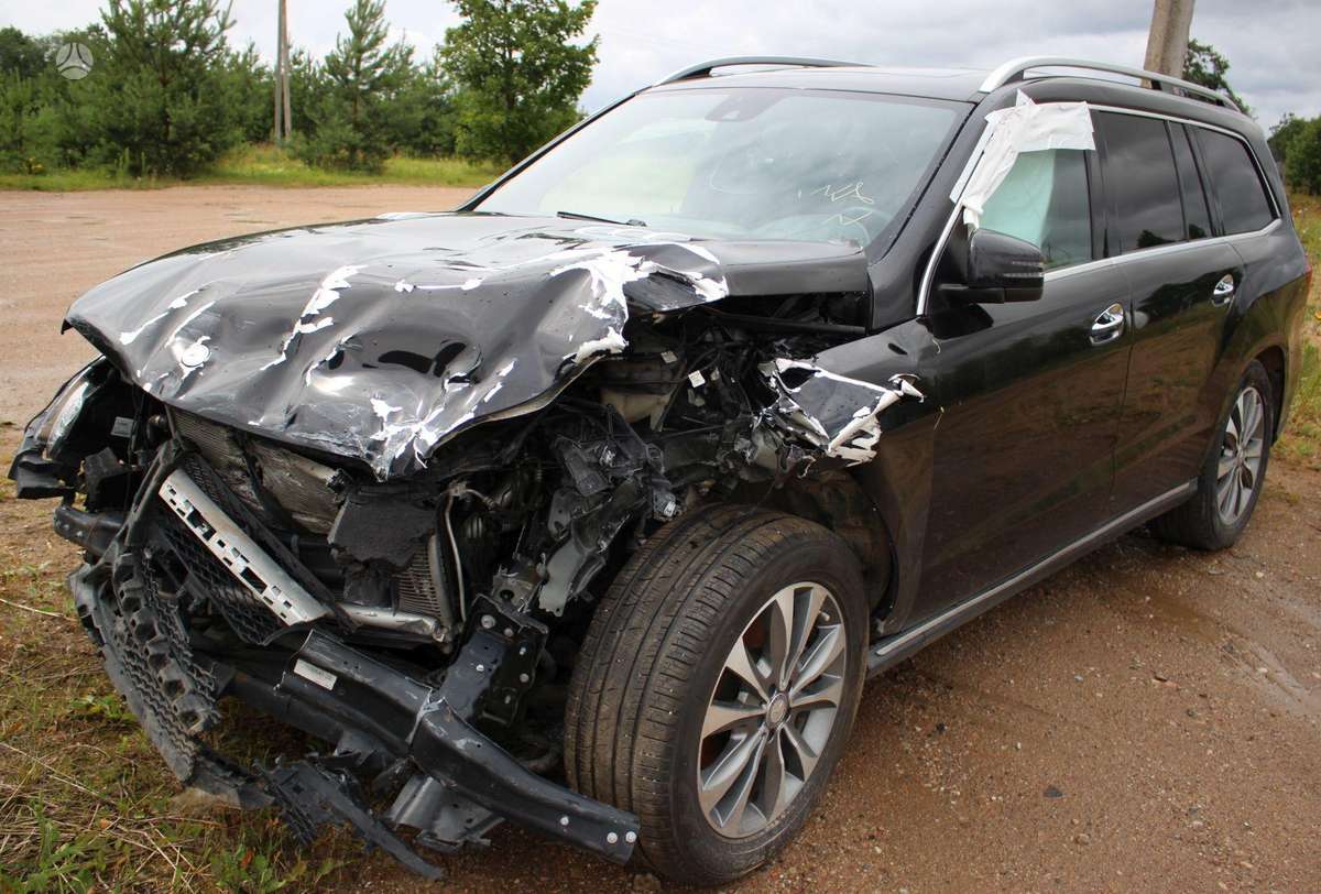 Mercedes-Benz GL450 по частям