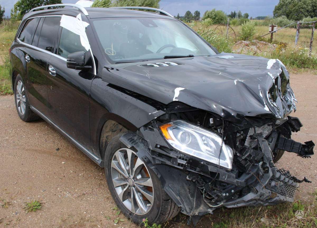 Mercedes-Benz GL450 по частям