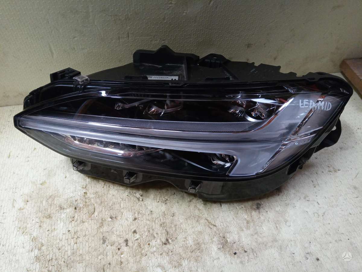 Volvo S90 детали кузова