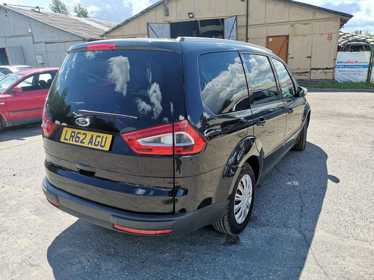 Ford Galaxy по частям