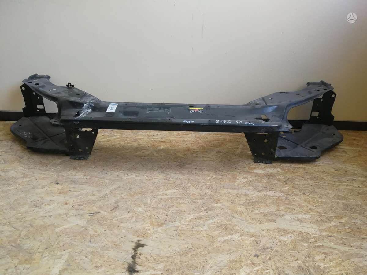 Volvo S80 fenders, lights