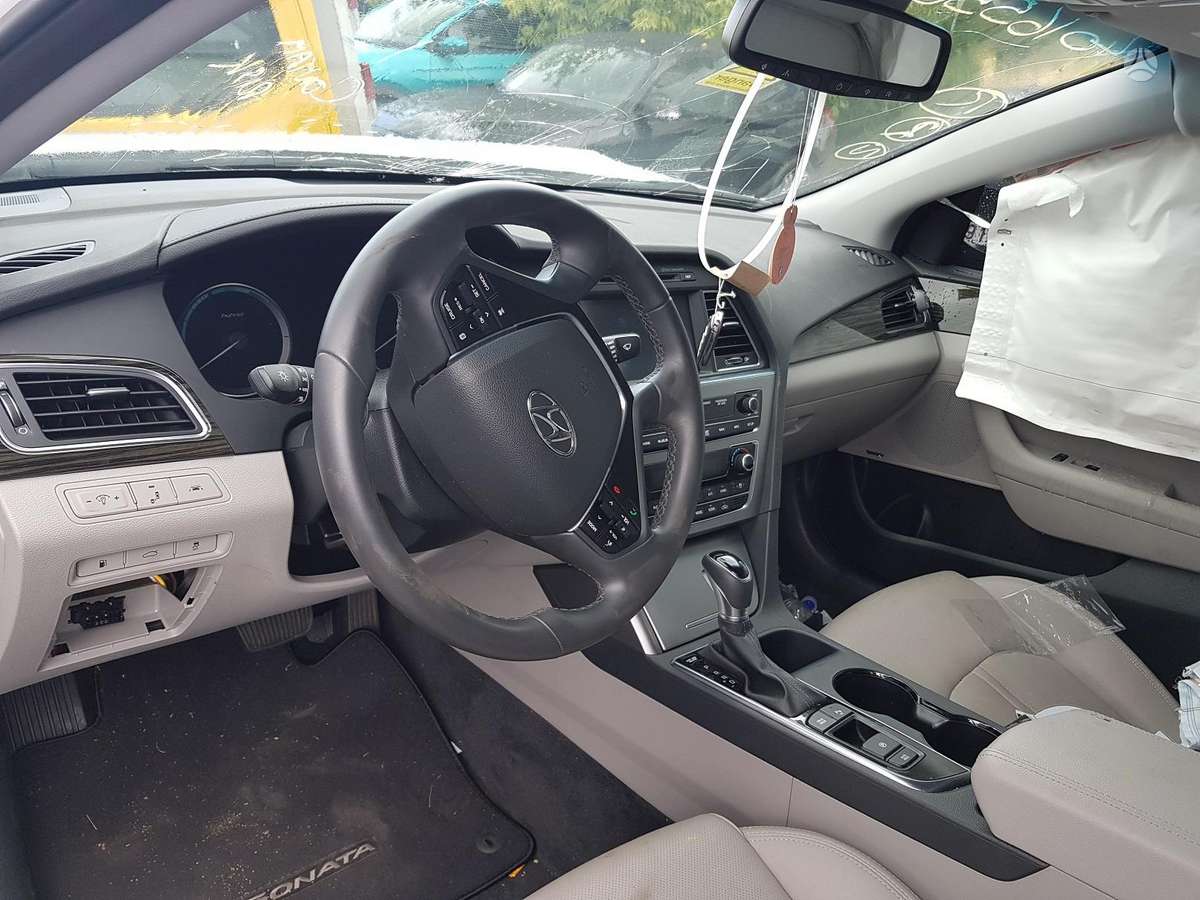 Hyundai Sonata Dalimis