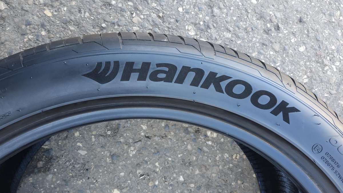 Hankook, летние 285/40 R22